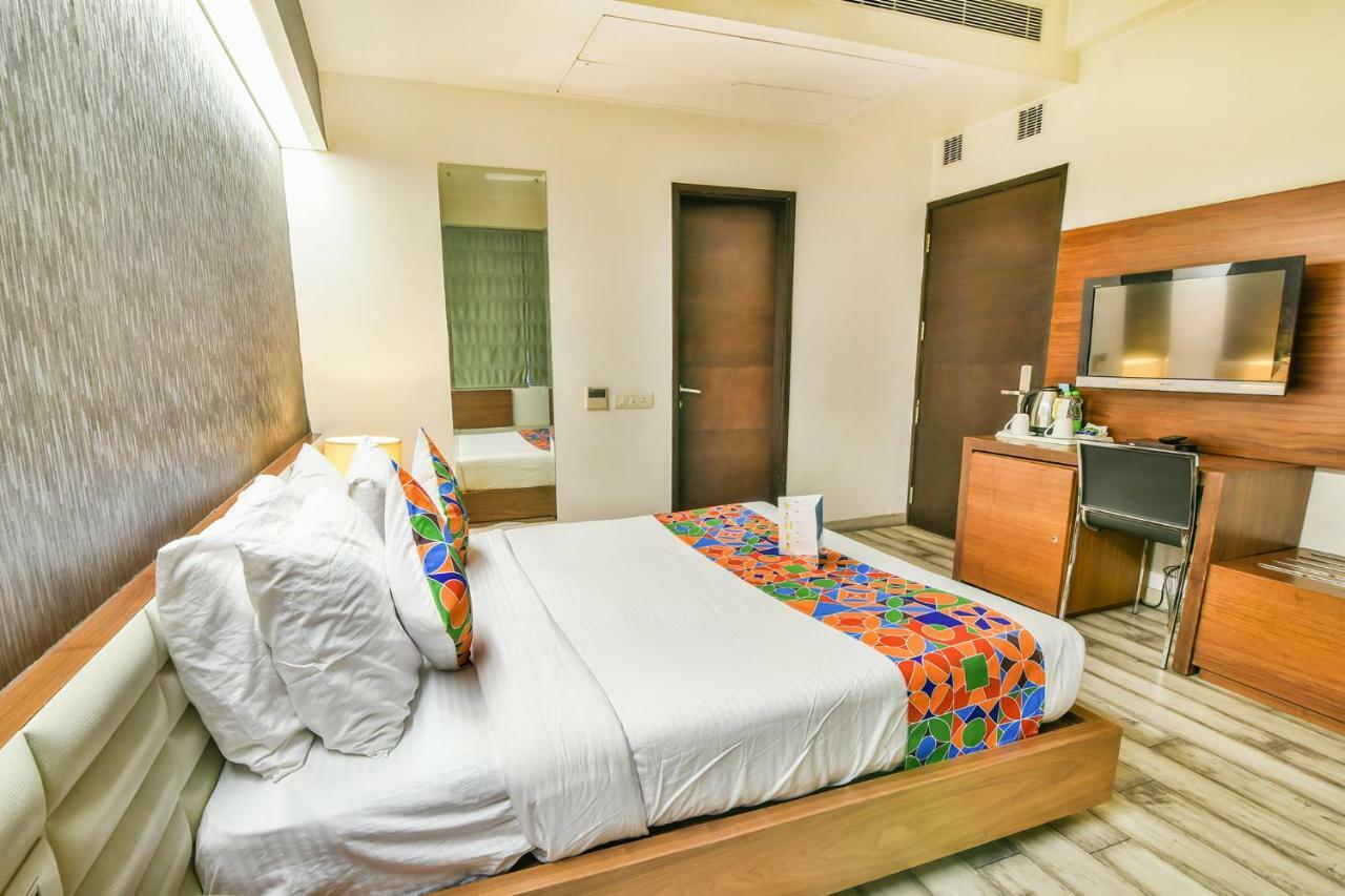 Fabhotel Prime Sage New Delhi Exterior photo