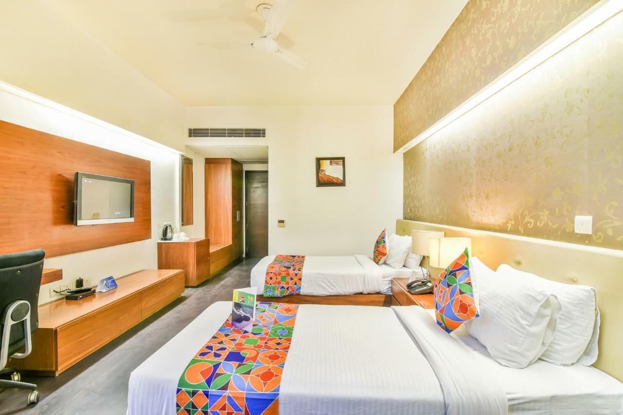 Fabhotel Prime Sage New Delhi Exterior photo